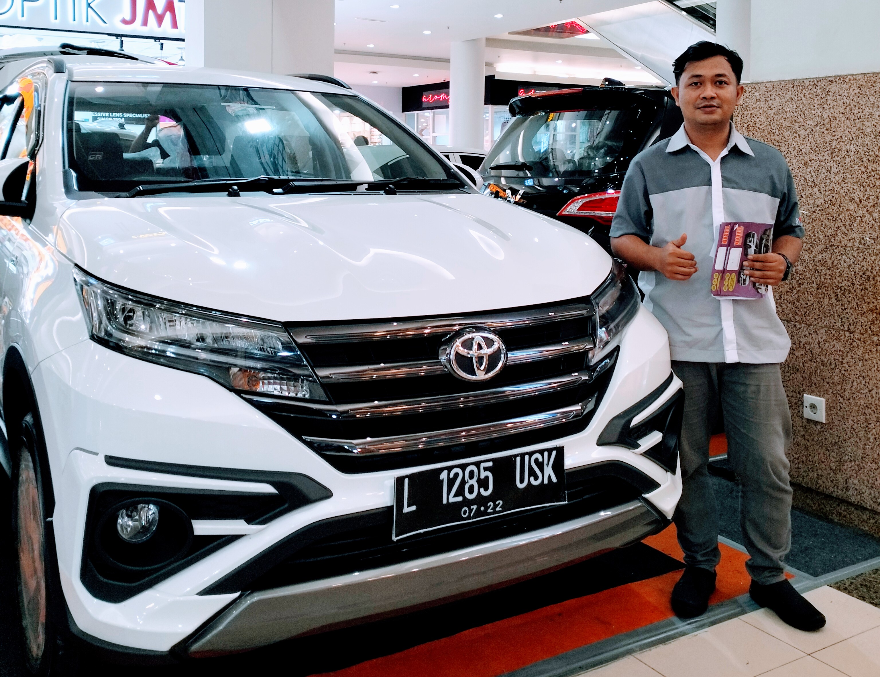 Toyota Surabaya | Dapatkan Harga, Promo & Kredit Toyota Terbaik