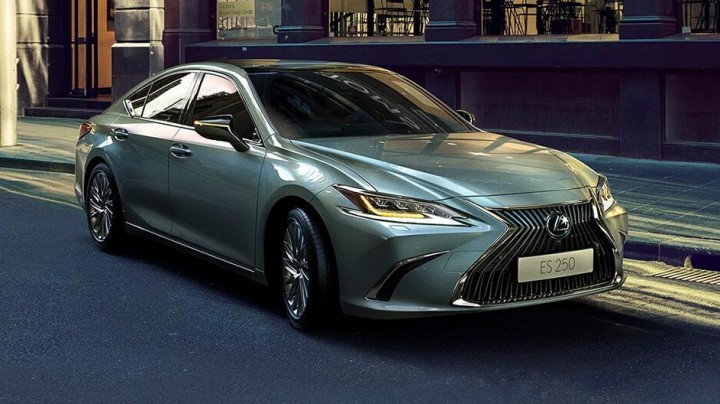 Lexus ES