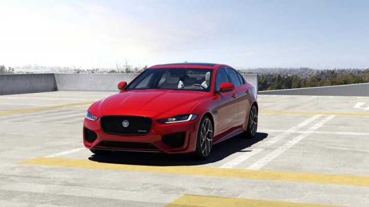 Jaguar XE